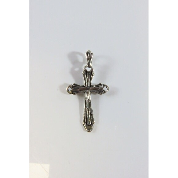 Silver Christian Cross Pendant Antique Style Traditional 925 Cross Pendant - Picture 1 of 4